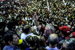 Cresce o apoio internacional de entidades sindicais a Lula