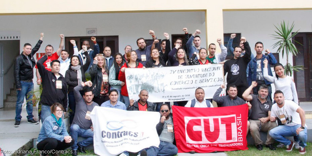 IV Encontro Nacional da Juventude aprova manifesto da juventude do comércio e serviços