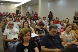 reuniao-sobre-a-greve-geral-no-auditorio-da-fecesc-05