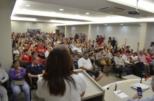 reuniao-sobre-a-greve-geral-no-auditorio-da-fecesc-12