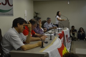 reuniao-sobre-a-greve-geral-no-auditorio-da-fecesc-15