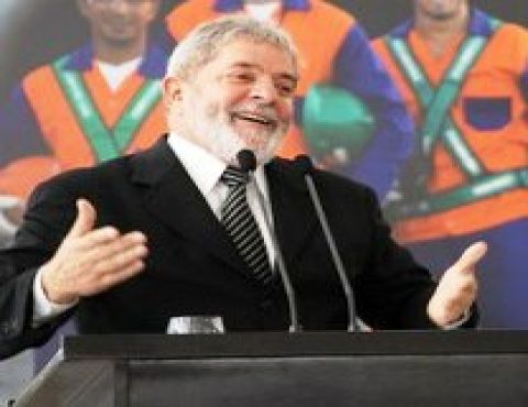 Lula defende WikiLeaks: “Quem divulga não é culpado”