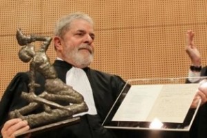 Lula atribui título