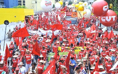 Centrais cobram mais atenção do governo e já olham para 2015