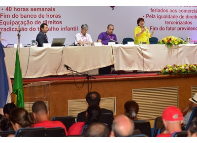 Contracs debate o financiamento no movimento sindical durante 9º Congresso