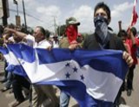 Um ano do golpe: resistência convoca à refundação de Honduras