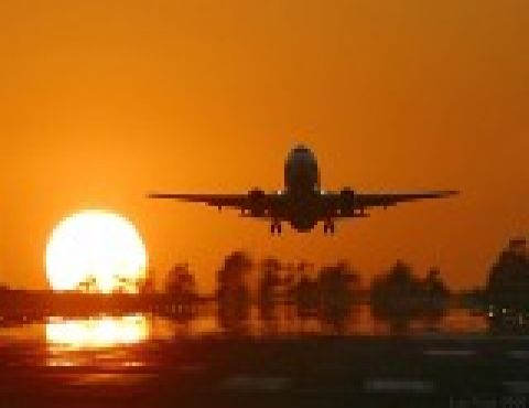 Com aumento do poder aquisitivo, brasileiro viaja mais de avião