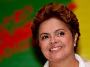 Gerar emprego e aumentar renda estão entre prioridades para 2012, destaca Dilma