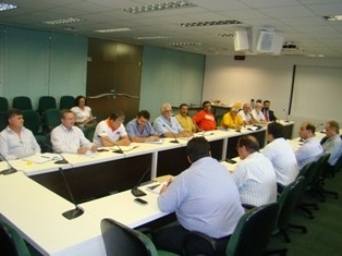 Assinado Acordo Coletivo que reajusta os valores do Piso Salarial Estadual