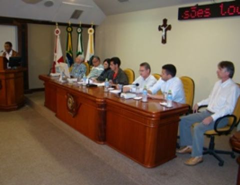 Governador Luiz Henrique está comprometido com os patrões