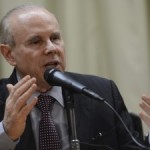 MANTEGA DIZ QUE BRASIL PODE CRESCER 4% A PARTIR DE 2014