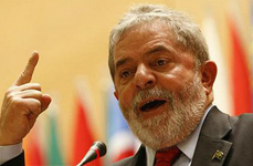 Sindicalistas podem ajudar a encontrar saídas para a crise, afirma Lula