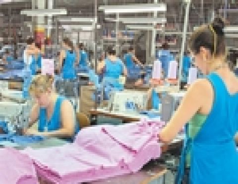 Trabalhadores da indústria têxtil ganham reajuste de 7% em Joinville