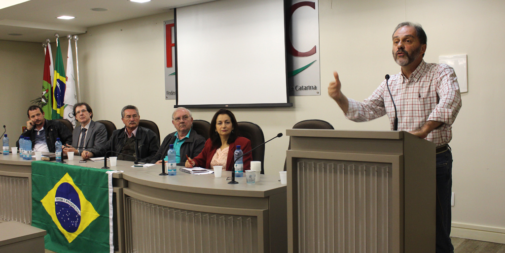 Dieese reúne dirigentes das diversas centrais sindicais em debate sobre a ação sindical