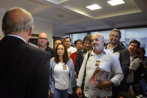 Movimento sindical protocola pedido de Impeachment do Colombo