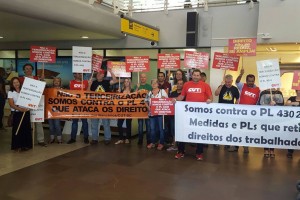 Pressão para votar contra a terceirização – PL 4302