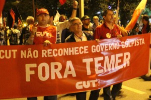 Ato pede “Fora Temer” e “Diretas Já!” em Florianópolis