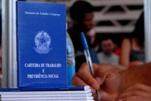 Com reforma trabalhista, 89% dos brasileiros temem não conseguir sustentar família