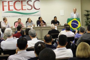 “Ou nos mexemos ou seremos a estrutura sindical que confirmará a precarização dos trabalhadores”