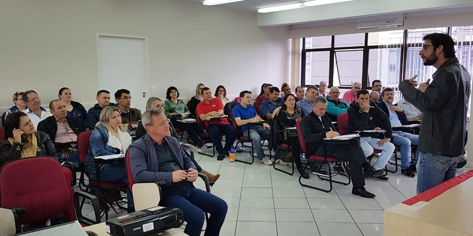 Reunião de diretoria da Fecesc em Florianópolis