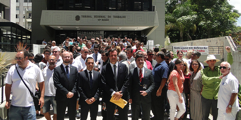 Em defesa da Justiça do Trabalho e dos Direitos Sociais