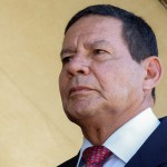 Mourão modifica LAI e dificulta acesso a dados do governo