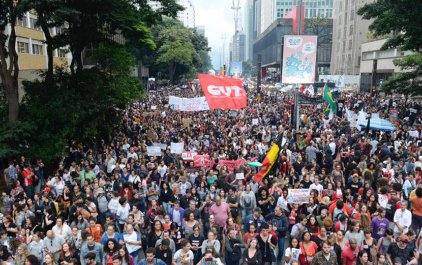 CUT e demais centrais voltam às ruas com os estudantes no dia 30 de maio