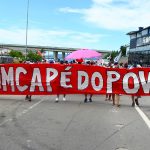 Trabalhadores da empresa de limpeza de Florianópolis mantêm greve