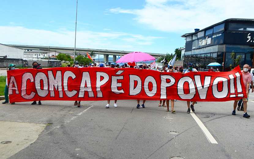 Trabalhadores da empresa de limpeza de Florianópolis mantêm greve